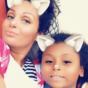 Meet your Posher, Leeann